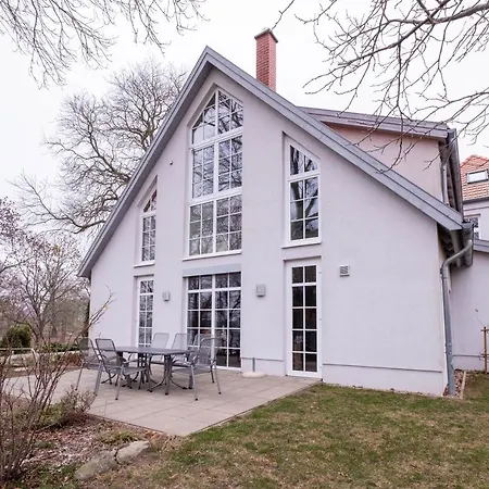 Herrenhaus Jürgenshof - * Alt Schwerin